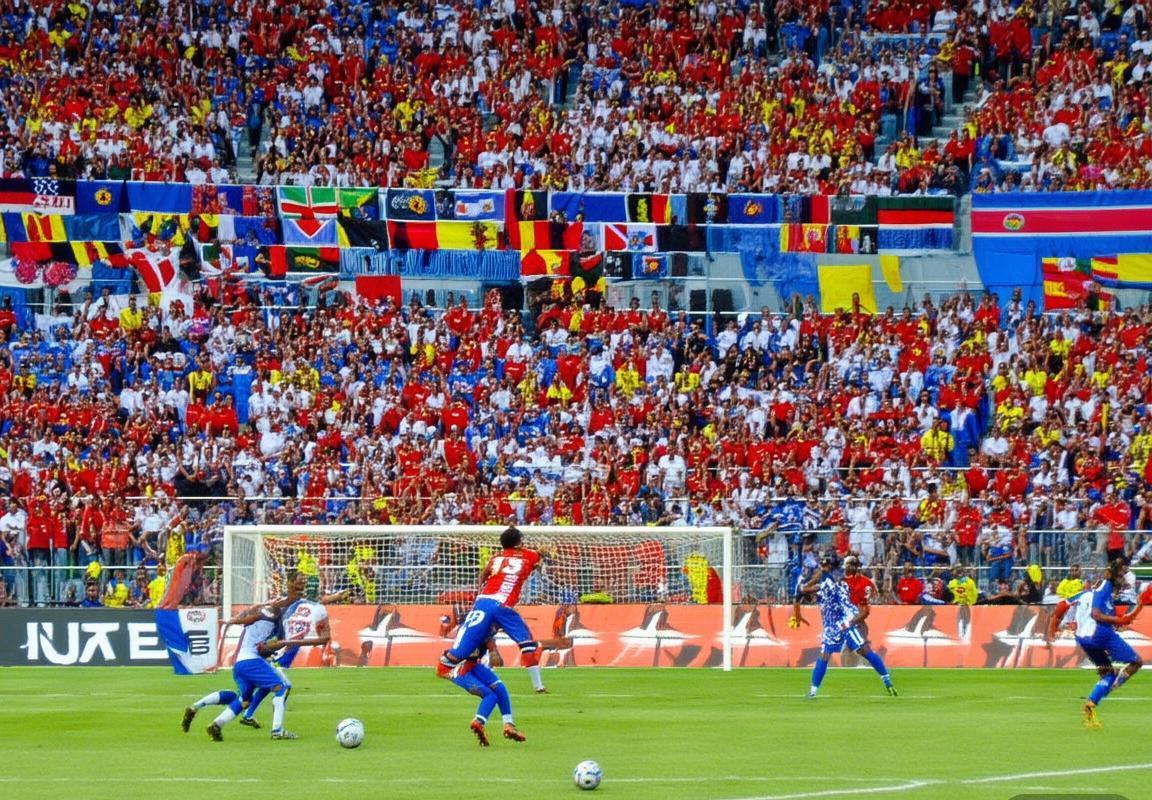 巴拿马vs哥斯达黎加：足球对决背后的文化交融与战术对决分析